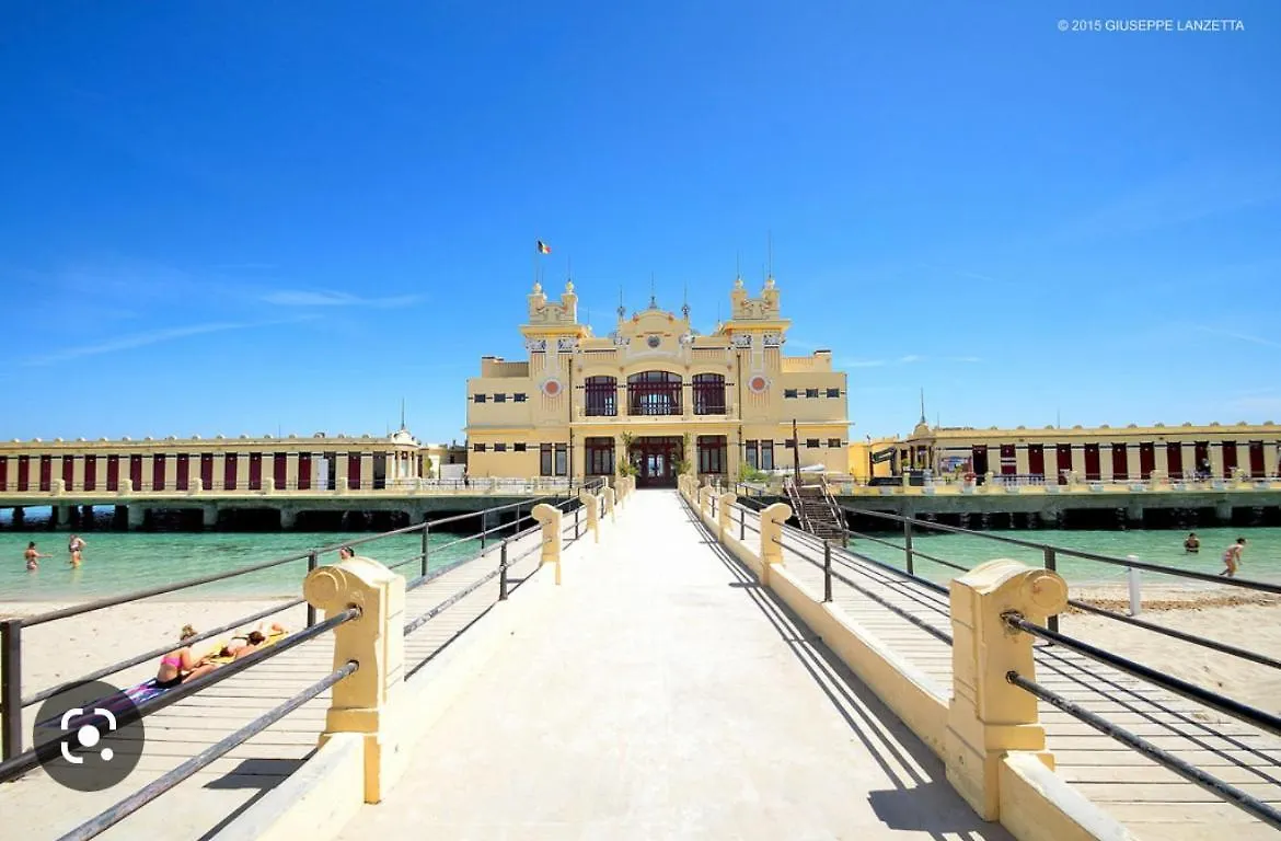 Ninni Mondello House Hébergement de vacances